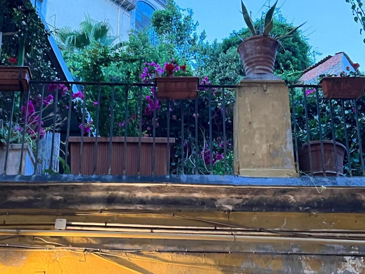 La Limonaia Di Chiaia Apartment Naples Luaran gambar