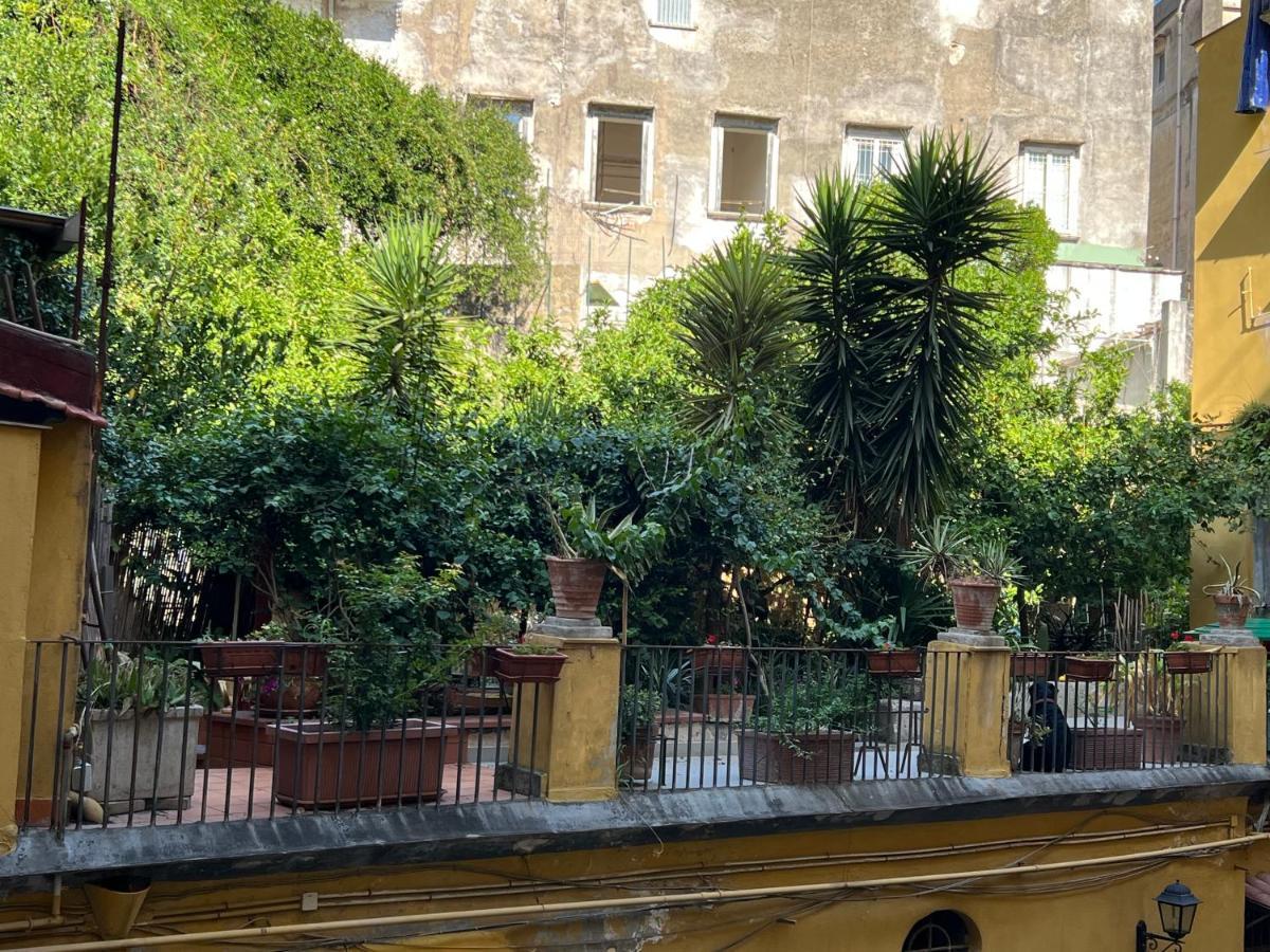 La Limonaia Di Chiaia Apartment Naples Luaran gambar